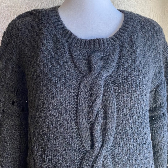Vince charcoal cable knit crewneck sweater with open stitching. Size M - Picture 2 of 12